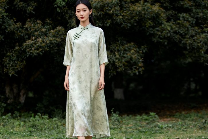 拾白新中式2023春季国风提花人丝斜襟连衣裙女休闲日常长裙
